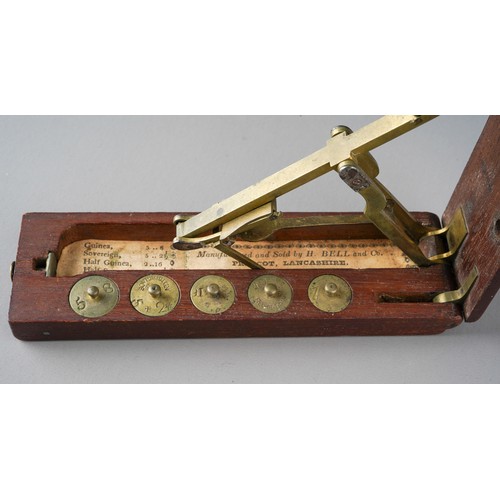 489 - A Set of Mahogany Cased Georgian Gold Guinea and sovereign Scales with Slide for Heavier weights, In... 