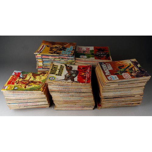 510 - Assorted box of vintage war comics and others to incluede: Lion Picture Library (The Devil to Pay), ... 