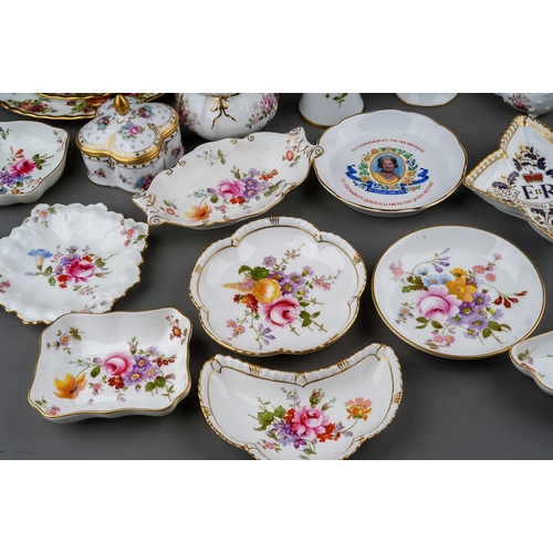 576 - A collection of Royal Crown Derby to include various 