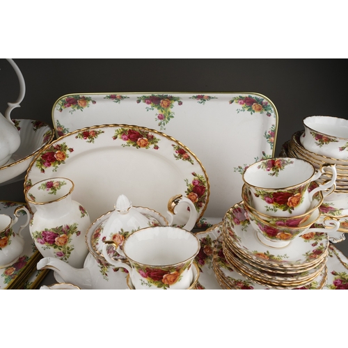 651 - An extensive collection of Royal Albert 'Old Country Roses' tea, dinner and ornamental wares, etc, i... 