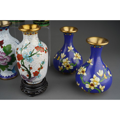 892 - Four pairs of cloisonne  vases, 2 on wooden stands, average size 15 cm tall