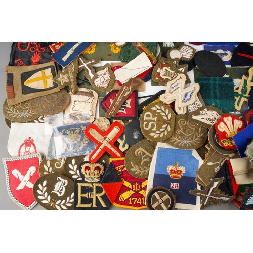 95 - A collection of mixed WW2 & Post War British Army and Civil Defence Cloth rank and trade insignia. A... 