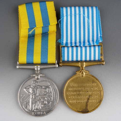 125 - British Korea Medal and UN Korea Medal complete with original ribbons to 22323714 Pte RJ Butfoy, Mid... 