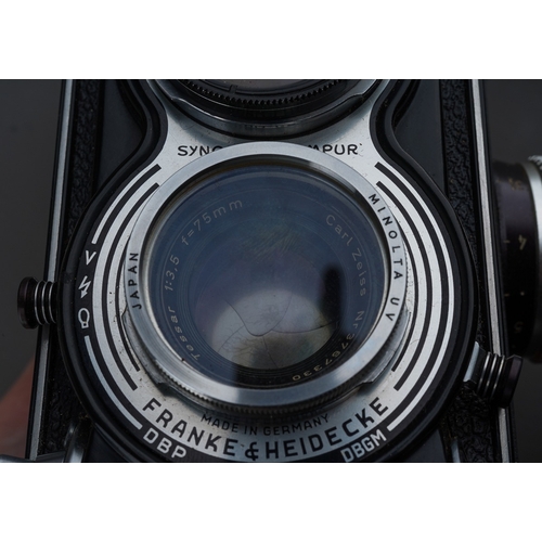 264 - A Rolleiflex serial number T2179193 Carl Zeiss Tessar f3.5 75mm lens, original brown leather case an... 