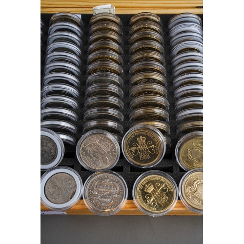 329 - Box containing a collection of 19th and 20th century GB and World coins, including twenty five  £1 (... 