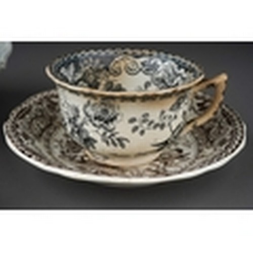 347 - Assorted early 20th Century Paragon mainly double warrant china to include: Yellow and gilt 56591/3 ... 