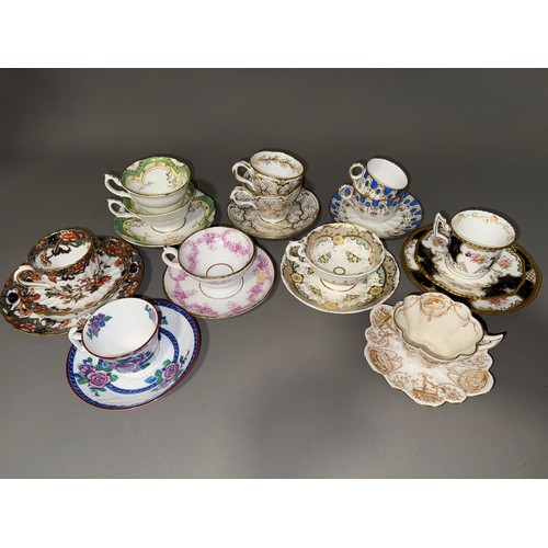 399 - Collection of cups and saucers mainly from 19th century to include Ridgway, Davenport, Coalport Batw... 