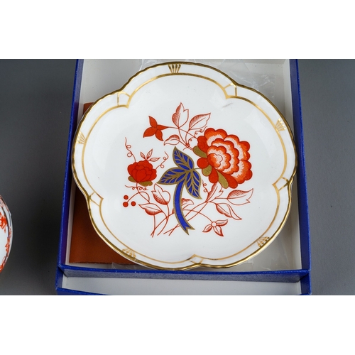 403 - Collection of Royal Crown Derby paperweight of a squirrel and a bird both with gold stoppers togethe... 