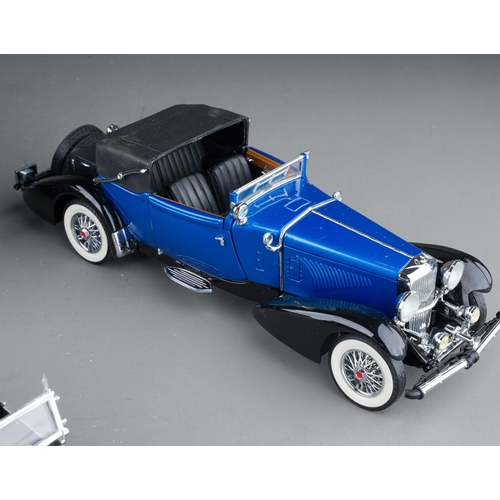 467 - Assorted Franklin Mint die-cast model cars to include:  1:16 scale 1913 Model T with certificate, pa... 