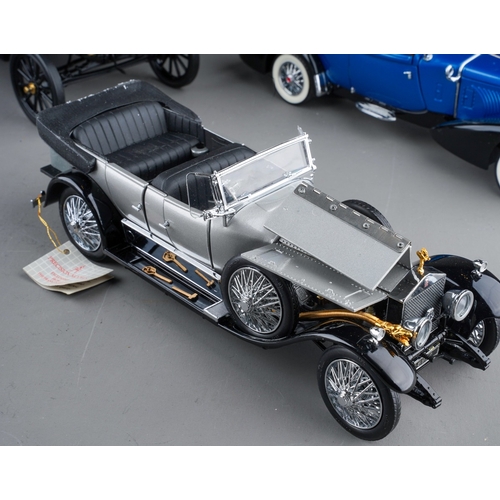 467 - Assorted Franklin Mint die-cast model cars to include:  1:16 scale 1913 Model T with certificate, pa... 