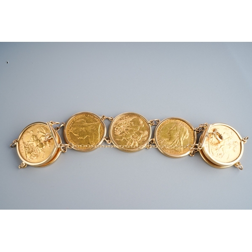 576 - 7 full sovereign bracelet to include sovereigns from 1900, 1890, 1901, 1891, 1900, 1888 and 1901. Al... 