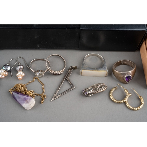 599 - Group of costume jewellery to include silver and amber necklace and earrings, silver and glass ( Mur... 