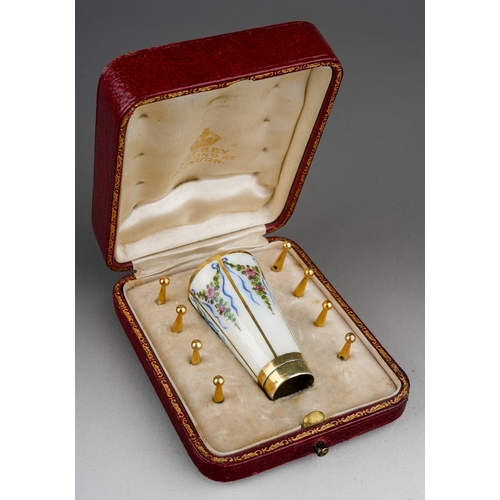 731 - An early 20th century parasol handle, within a fitted case retailed by Asprey, London. The handle wi... 