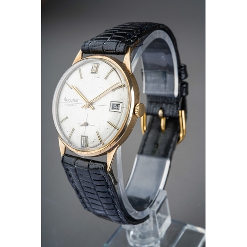 740 - A 9 ct gold vintage Accurist gent's wristwatch, round silver dial signed 'Accurist, 21 jewels', Roma... 