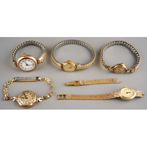 754 - A selection of five wristwatch. To include, a 9ct gold Tissot quartz wristwatch, hallmarked 9ct gold... 