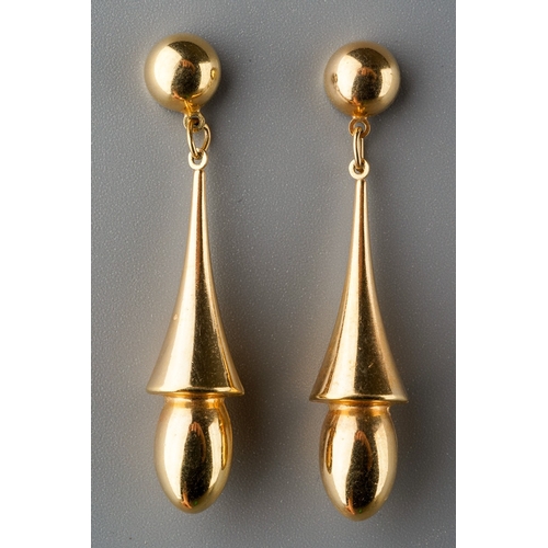 764 - Pair of 9 ct gold drop earings, gross weight 3.9g