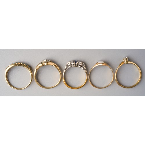 795 - Collection of 5 9k gold rings, set with opals, sapphire, diamond chips etc. gross weight 8.7g