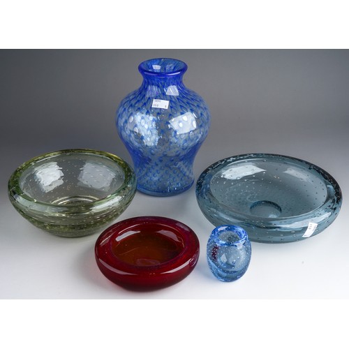 812 - A Modern blue bubble glass effect baluster base together with two circular bubble glass effect bowls... 