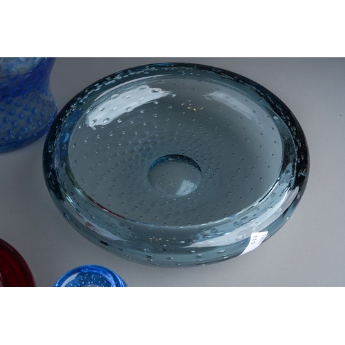 812 - A Modern blue bubble glass effect baluster base together with two circular bubble glass effect bowls... 