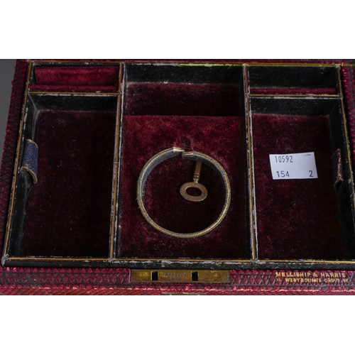 831 - Assorted boxes to include tooled leather jewellery box with original key, snuffboxes including torto... 