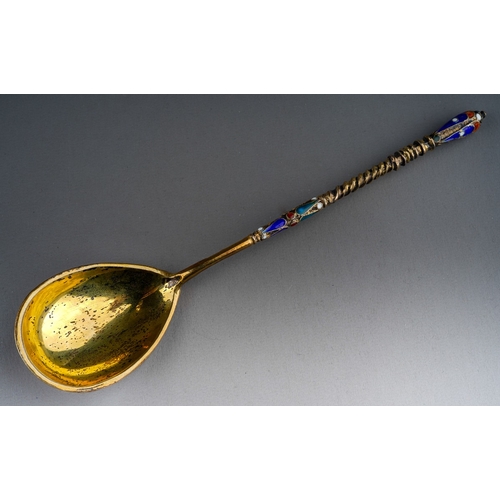 883 - A Gustav Klingert Russian Cloisonne enamel Silver(84) gilt bon bon spoon. The bowl and handle decora... 