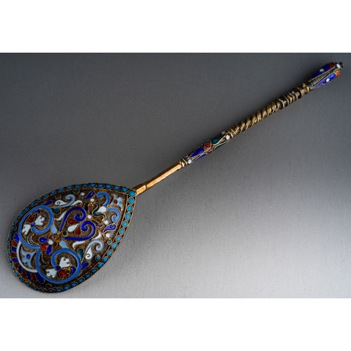 883 - A Gustav Klingert Russian Cloisonne enamel Silver(84) gilt bon bon spoon. The bowl and handle decora... 