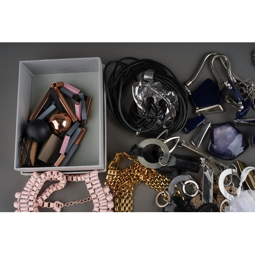 1000 - Collection of costume jewellery-mainly from 1970s/80s and later to include necklaces, bracelet's, ea... 