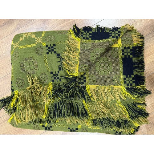 829A - Traditional vintage woollen Welsh blanket in reversible double weave in green, brown, yellow and bla... 