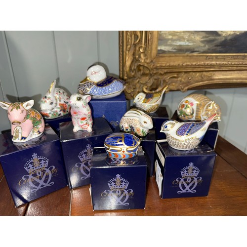 426 - Royal Crown Derby paperweights - 60044 Pickworth Piglet, 60170 Cottage Kitten 60566 Mouse, 60566 Mou... 