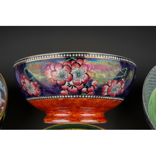 429 - Four Maling lustre ware Chinoiserie style bowls to include: 
1. 