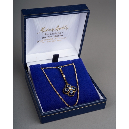 691 - An Edwardian 15ct gold sapphire and seed pearl necklace, pendant stamped 15ct, later replacement cla... 