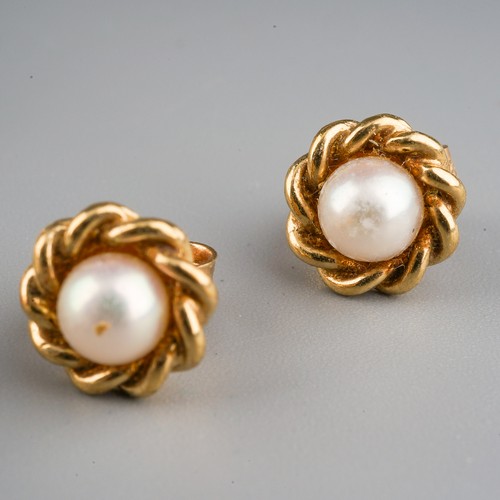 697 - A pair of 9ct yellow gold cultured pearl earrings and a 9ct gold freshwater cultured pearl necklace,... 