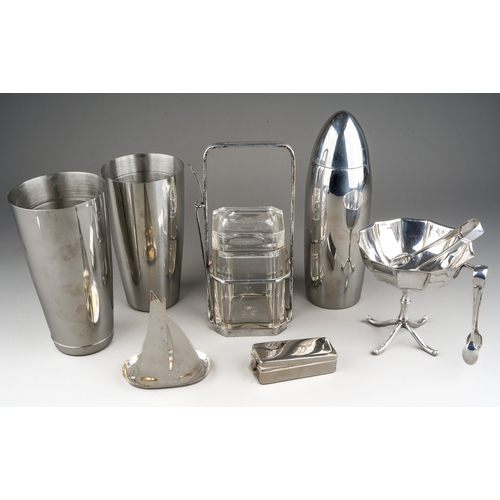 726 - A collection of silver plate, EPNS, EP to include a bullet shaped cocktail shaker, an early 20th Cen... 