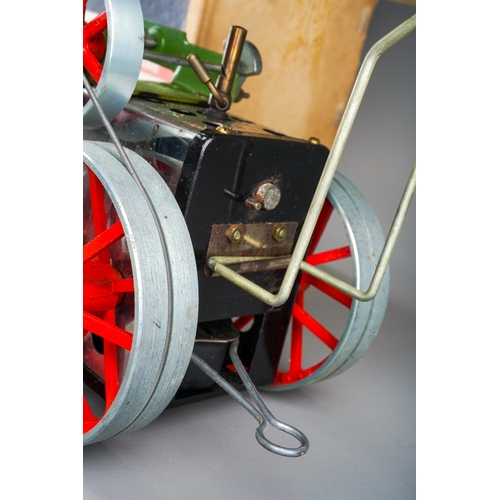 734 - A Mamod Traction Engine, T.E.1., in original box with instructions