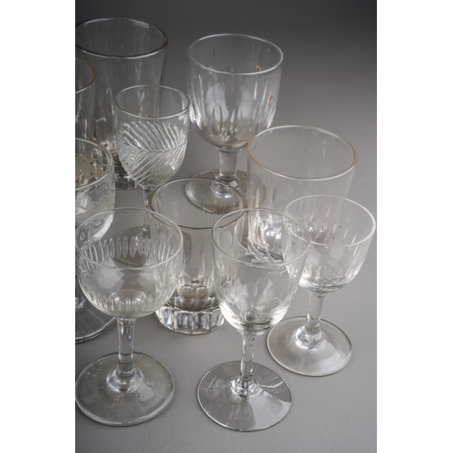 737 - Assorted glassware including beer, wine etc (1 large box)