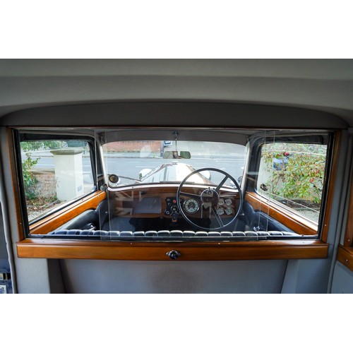 2000 - 1937 Daimler EL24 Light Limousine in blue/black, car chassis number 4053 with all associated paperwo... 