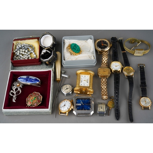 909 - A small parcel of costume jewellery and ladies and gents wrist watches, including a 925 silver dress... 