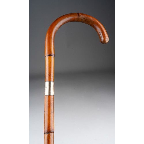 932 - A late 19th/20th Century cane walking stick with 9 ct gold mount engraved monogram and stamped 'Brig... 