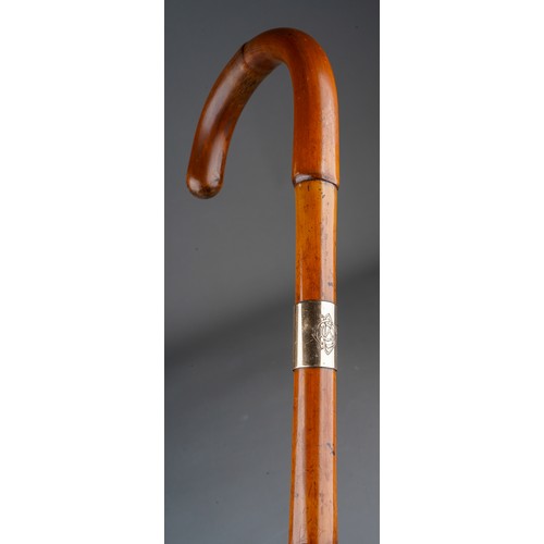 932 - A late 19th/20th Century cane walking stick with 9 ct gold mount engraved monogram and stamped 'Brig... 