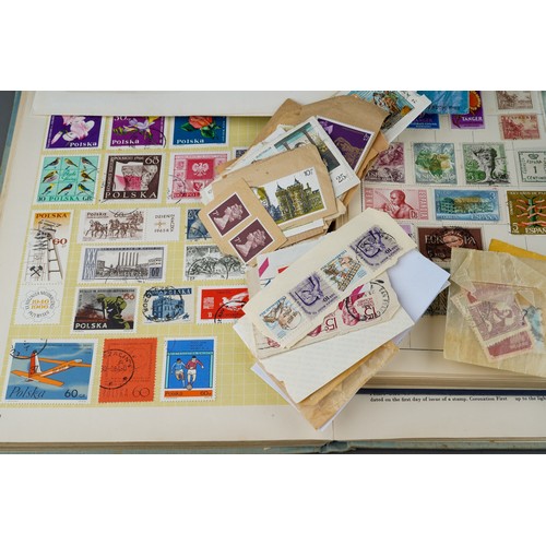 936 - A box containing 5 stamp albums and loose stamps including World Stamps, School Boy collections