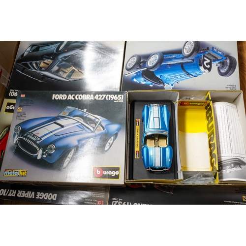 280 - Two boxes of mostly Burago boxed diecast model vehicles, comprising nine Burago 1:18, 1:24 and 1:25 ... 