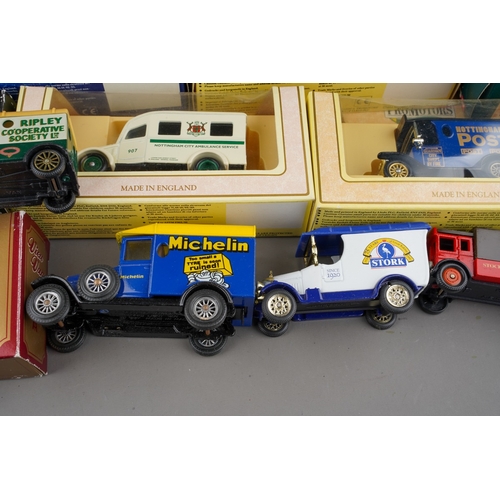 281 - A box of mostly boxed Corgi Lledo and other diecast vehicles, including 80103 limited edition Fowler... 