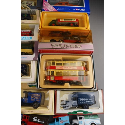 281 - A box of mostly boxed Corgi Lledo and other diecast vehicles, including 80103 limited edition Fowler... 