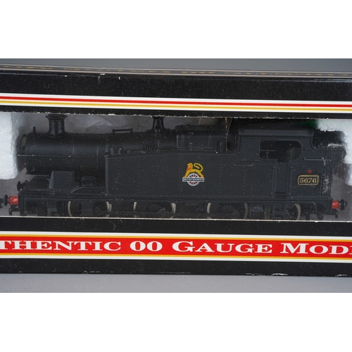 291 - A boxed Dapol OO gauge D59 BR 0-6-2 black 5676 locomotive, box has wear (1)