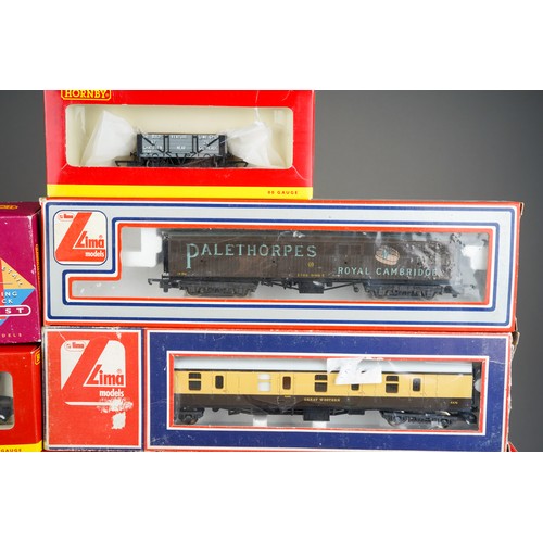 354 - Collection of assorted OO Gauge carriages by Hornby, Airfix and Lima