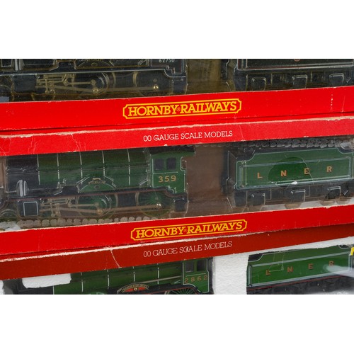 360 - Hornby 00 Gauge Locomotives x 3 to include R.053 LNER Class B17 Loco 'Manchester United', R.859 LNER... 