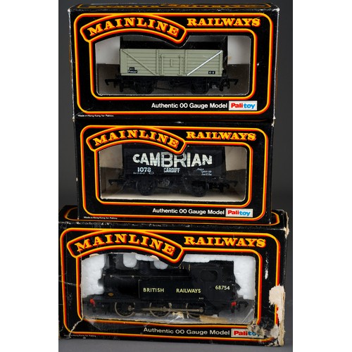 364 - Palitoy Mainline Railways 00 Gauge Locomotives 0-6-0T J72 Class Tank LNER Livery x 2 plus 4 assorted... 