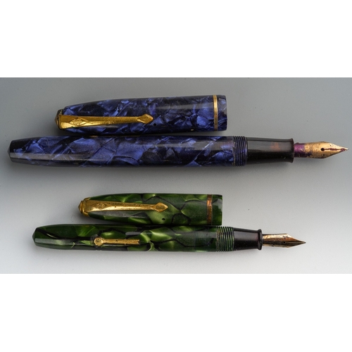 443 - A vintage Conway Stewart no 85 fountain pen with 14ct stamped no 3 nib., blue mottled body together ... 