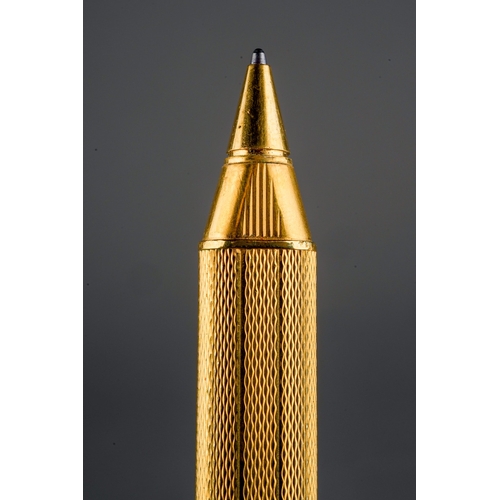 444 - A gold-plated Must de Cartier Vendome Trinity oval ballpoint pen, length approx 13cm, numbered 20342... 