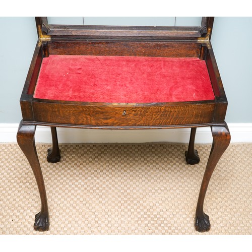 949 - Victorian claw feet display stand with red velvet interior and glazed top, height 70 cm, 69 wide, 44... 